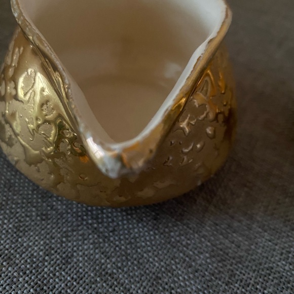 Vintage Hollywood Regency Bud Vase and Creamer. - Picture 6 of 10